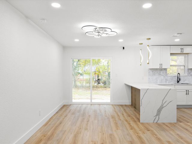 2726 Ridgewood Street, Irving, TX 75062