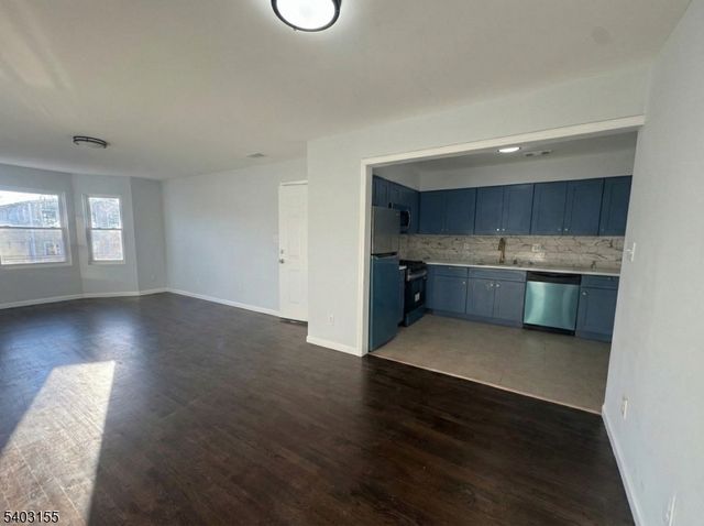 1057 Bond St, Elizabeth City, NJ 07201