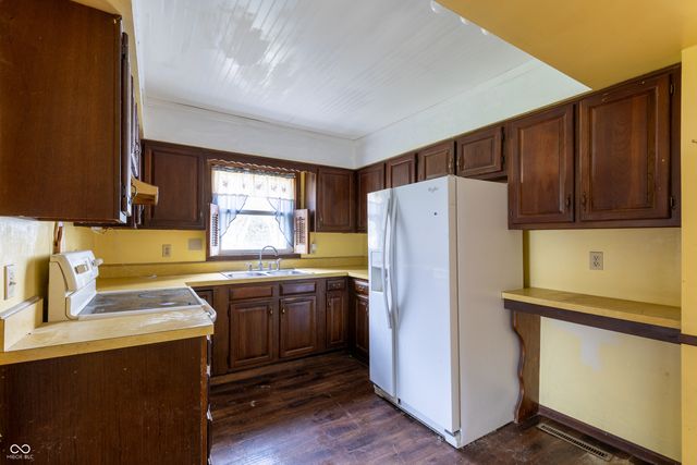 607 W North Street, Fremont, IN 46737
