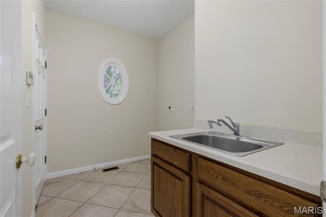 1600 Baxter Forest Ridge Court, Chesterfield, MO 63005