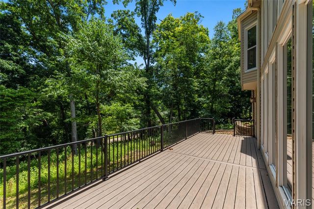 1600 Baxter Forest Ridge Court, Chesterfield, MO 63005