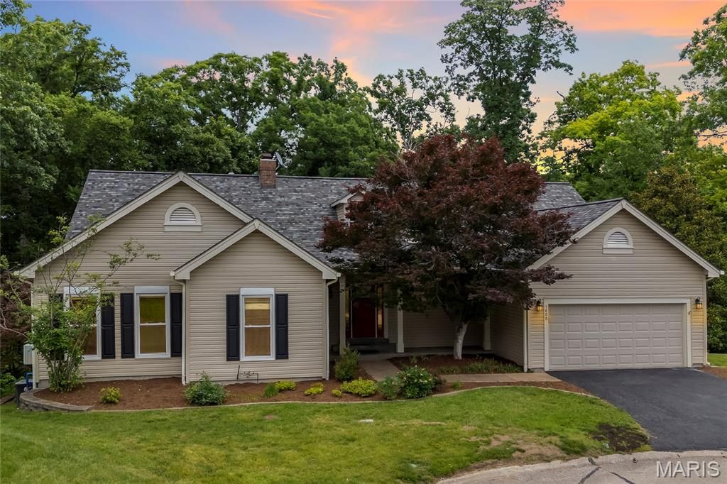 1600 Baxter Forest Ridge Court, Chesterfield, MO 63005