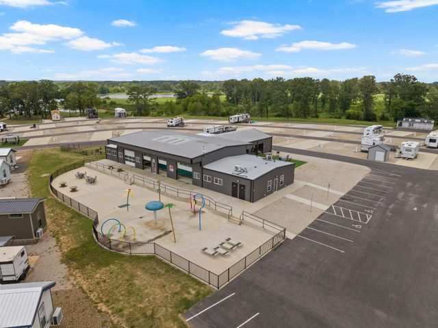 50 CR 3227 Unit 117, Mt Pleasant, TX 75455