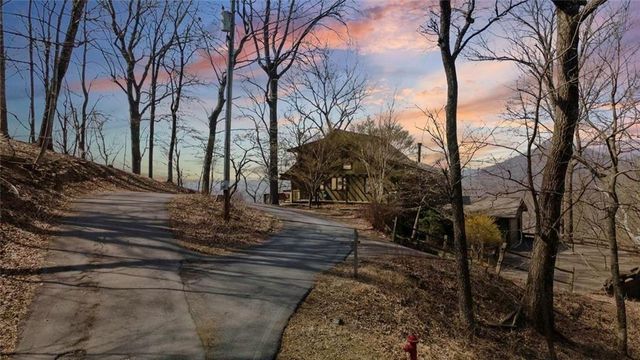 360 Locust Trail, Jasper, GA 30143