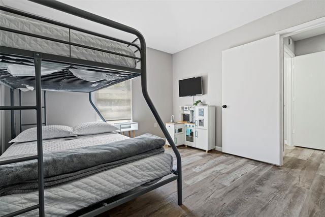 1900 N 6th Street, Waco, TX 76708