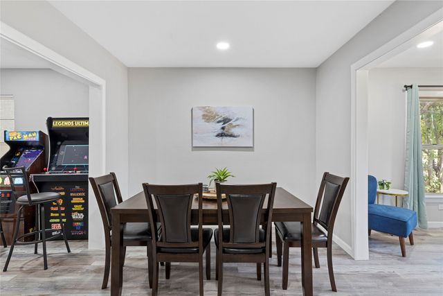 1900 N 6th Street, Waco, TX 76708