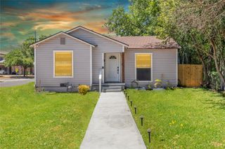 1900 N 6th Street, Waco, TX 76708