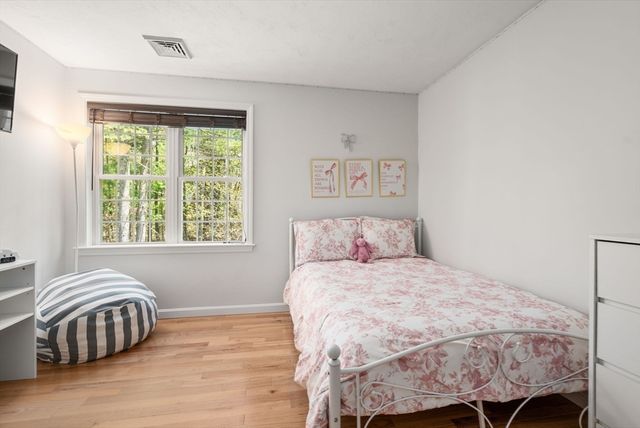 45 Cinnamon Ridge Cir, Middleboro, MA 02346