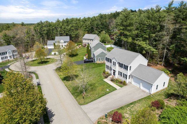 45 Cinnamon Ridge Cir, Middleboro, MA 02346