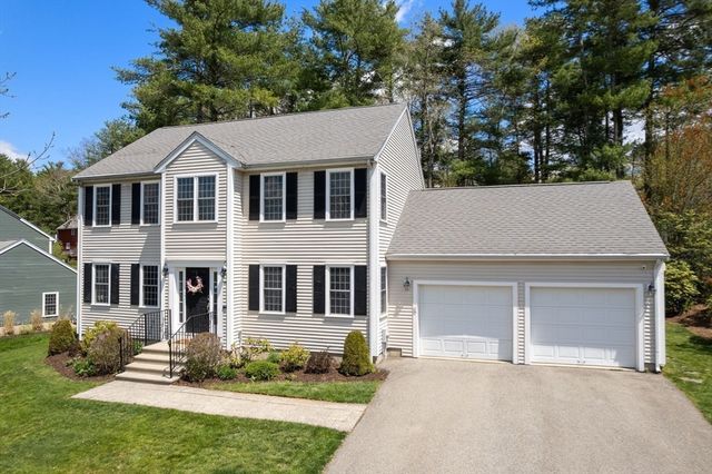 45 Cinnamon Ridge Cir, Middleboro, MA 02346
