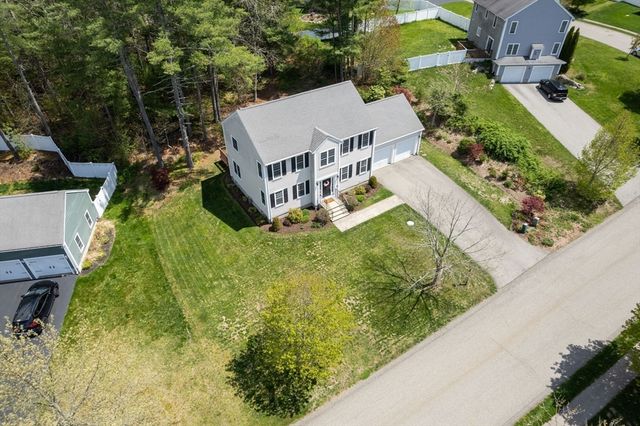 45 Cinnamon Ridge Cir, Middleboro, MA 02346