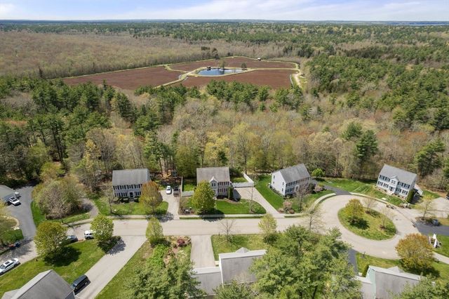 45 Cinnamon Ridge Cir, Middleboro, MA 02346