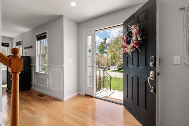45 Cinnamon Ridge Cir, Middleboro, MA 02346
