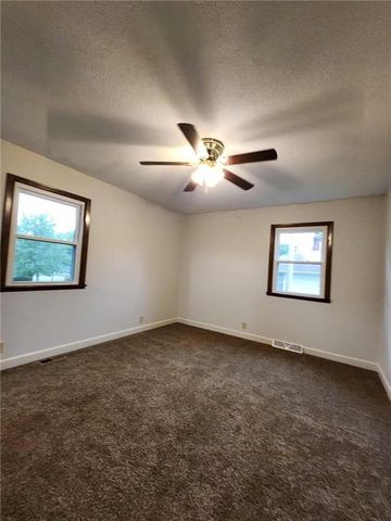 5304 Frederick Boulevard, St Joseph, MO 64506