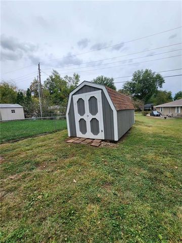 5304 Frederick Boulevard, St Joseph, MO 64506