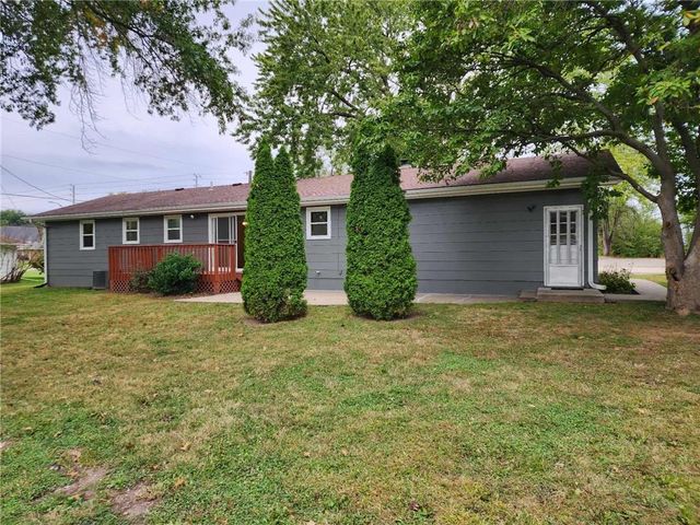 5304 Frederick Boulevard, St Joseph, MO 64506