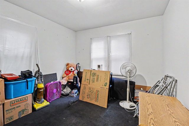 28438 Glenwood Street, Inkster, MI 48141