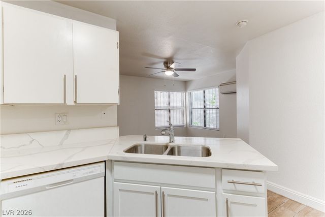 510 Elm Drive 105, Las Vegas, NV 89169