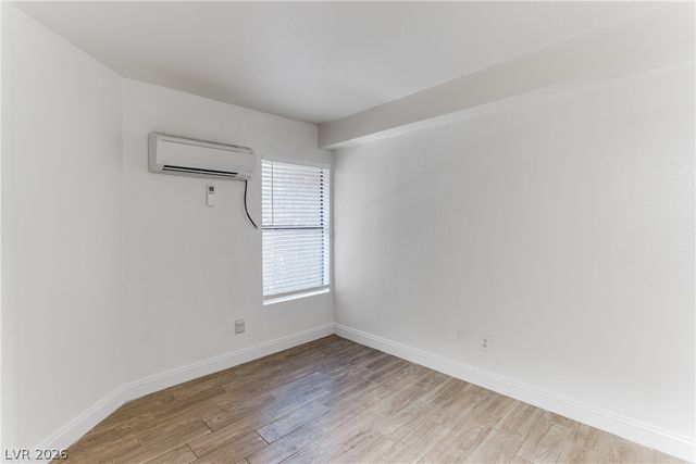 510 Elm Drive 105, Las Vegas, NV 89169