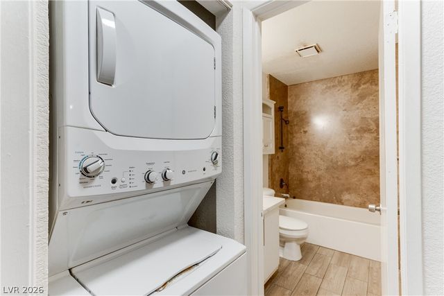 510 Elm Drive 105, Las Vegas, NV 89169