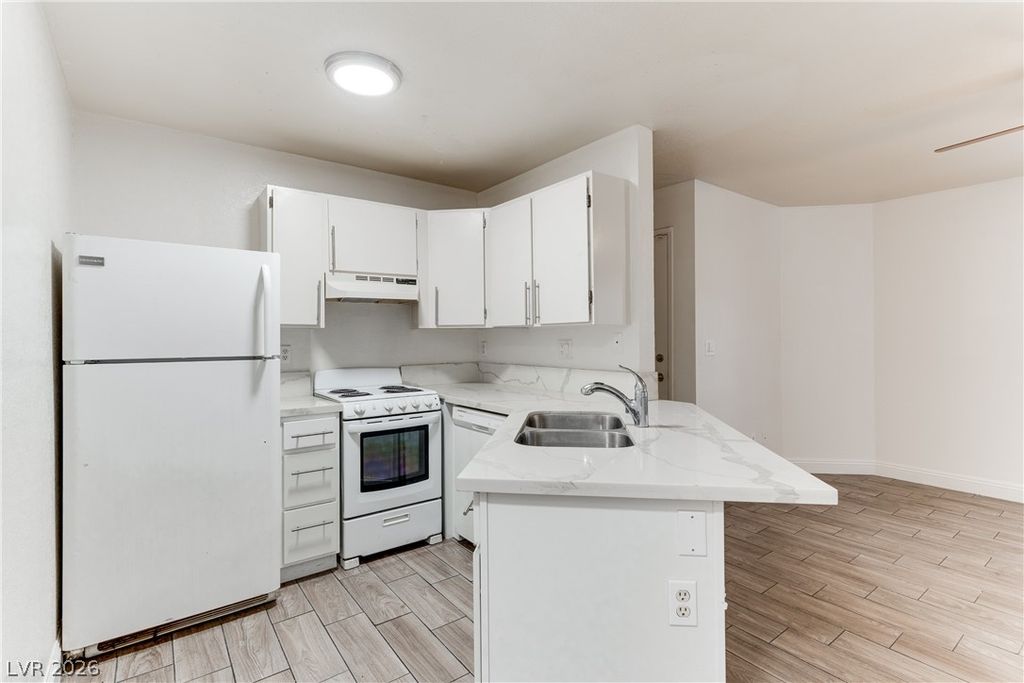 510 Elm Drive 105, Las Vegas, NV 89169