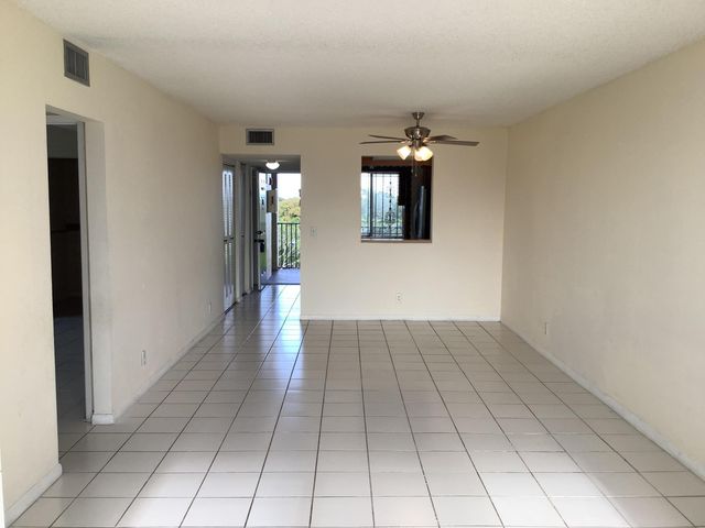 7730 NW 50th Street Unit 510, Lauderhill, FL 33351