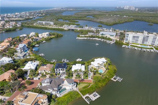 197 San Mateo DR, Bonita Springs, FL 34134