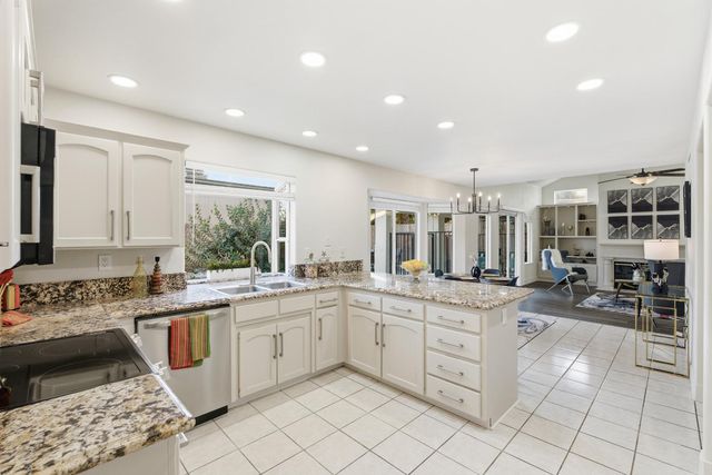 1839 E Cole, Fresno, CA 93720