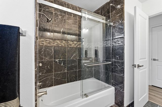 1839 E Cole, Fresno, CA 93720