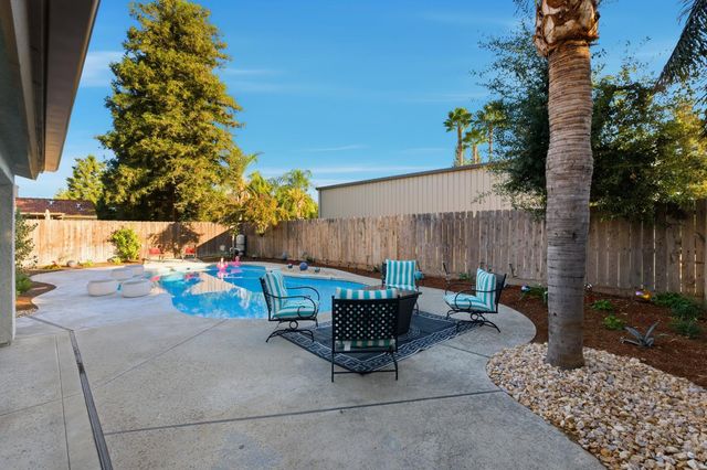 1839 E Cole, Fresno, CA 93720