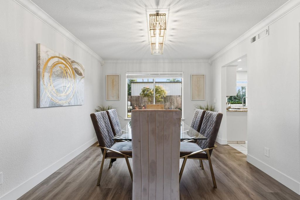 Image 13 of property listing at 1839 E Cole, Fresno, CA 93720