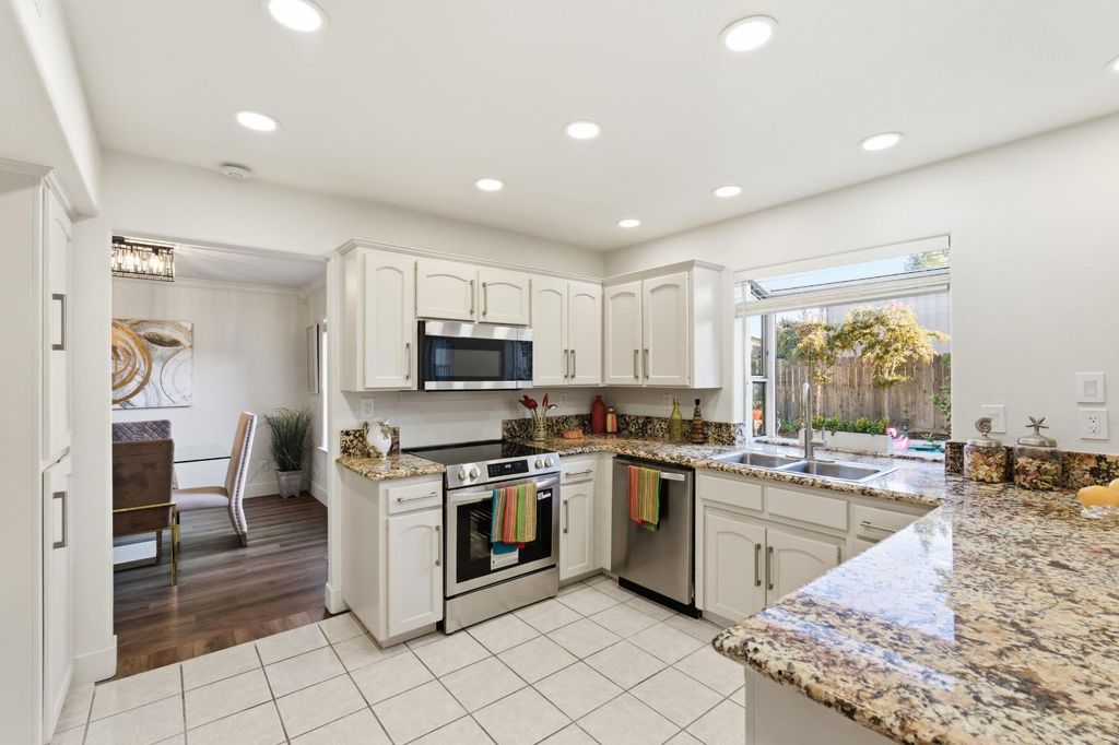 Image 16 of property listing at 1839 E Cole, Fresno, CA 93720
