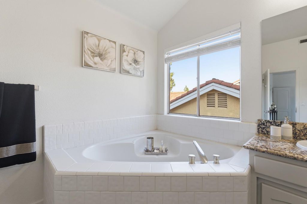 Image 36 of property listing at 1839 E Cole, Fresno, CA 93720