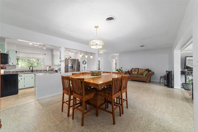 219 SE 20TH TERRACE, Ocala, FL 34471