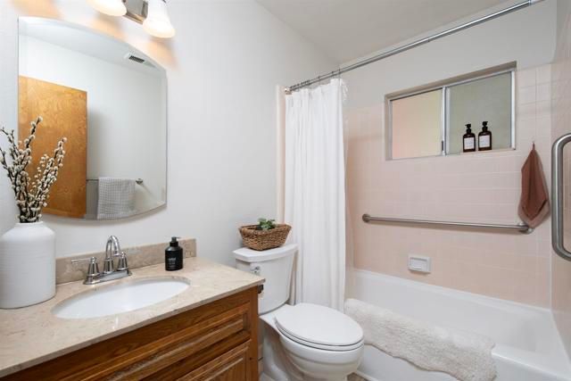 500 Beaumont Drive, Vista, CA 92084