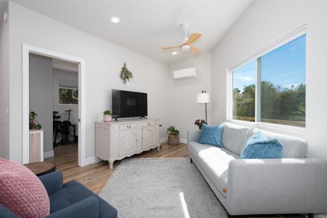 500 Beaumont Drive, Vista, CA 92084