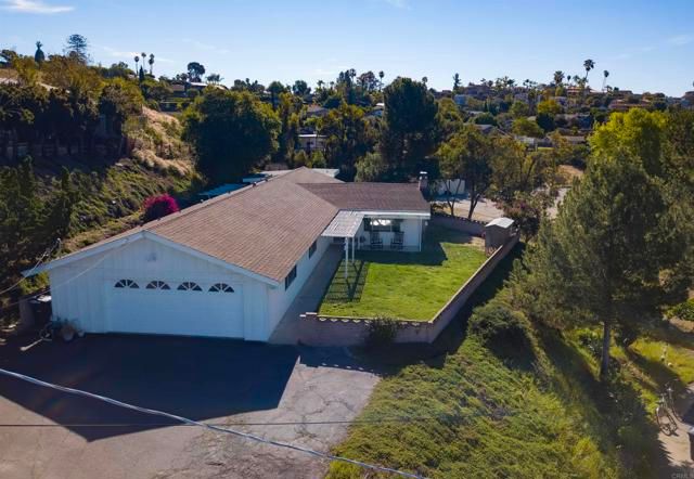 500 Beaumont Drive, Vista, CA 92084