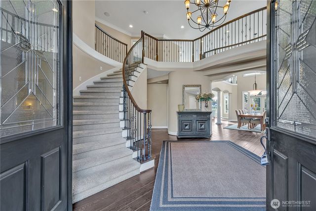 21256 39th Street Ct E, Lake Tapps, WA 98391