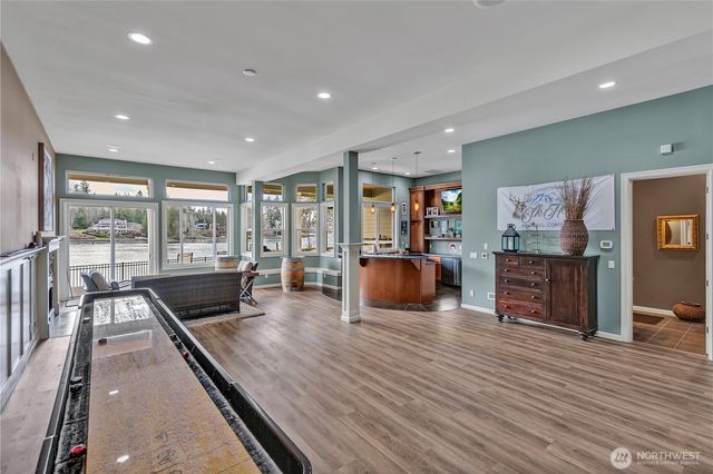 21256 39th Street Ct E, Lake Tapps, WA 98391