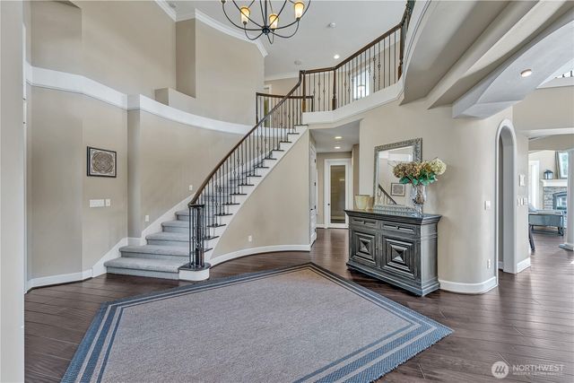 21256 39th Street Ct E, Lake Tapps, WA 98391