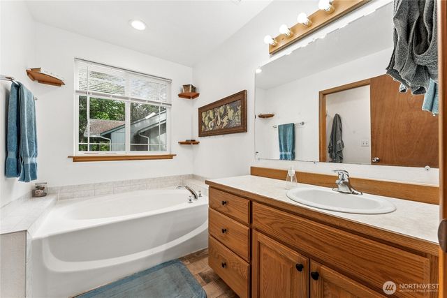 17903 Overlake Court SE, Yelm, WA 98597