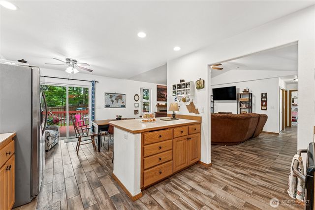 17903 Overlake Court SE, Yelm, WA 98597