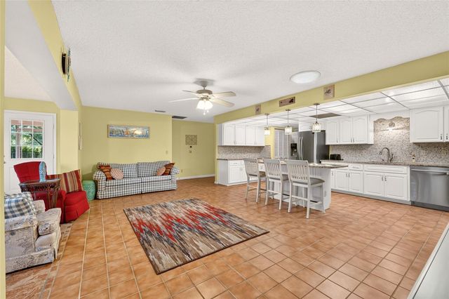 9257 SW 82ND TERRACE H, Ocala, FL 34481