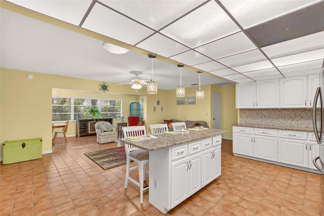 9257 SW 82ND TERRACE H, Ocala, FL 34481
