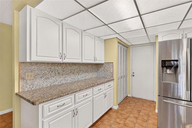 9257 SW 82ND TERRACE H, Ocala, FL 34481
