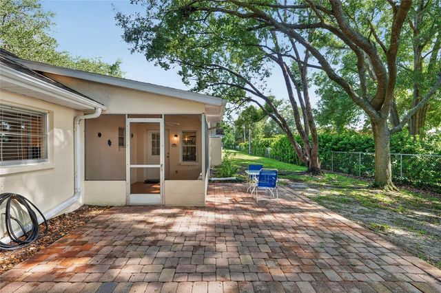 9257 SW 82ND TERRACE H, Ocala, FL 34481