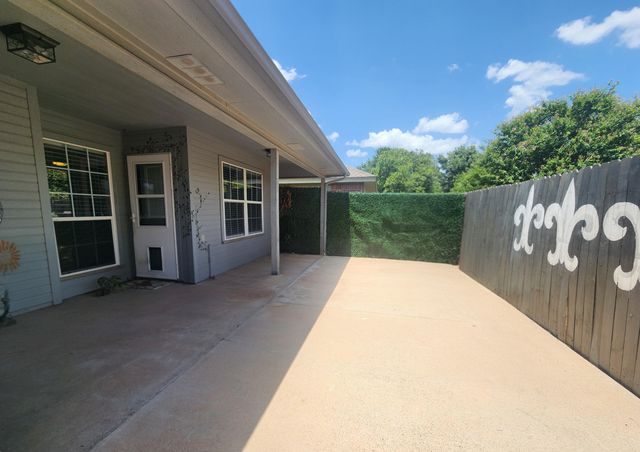 714 Penhurst Court, San Angelo, TX 76901