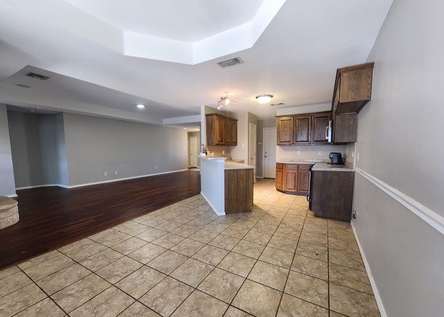 714 Penhurst Court, San Angelo, TX 76901