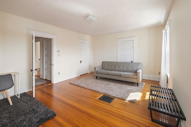 9 Sanborn Ave, Somerville, MA 02143