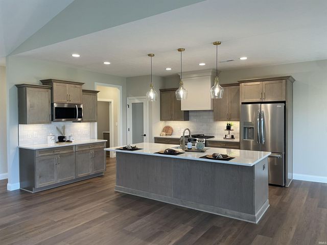 905 Ravenstone Drive, Lafayette, IN 47909